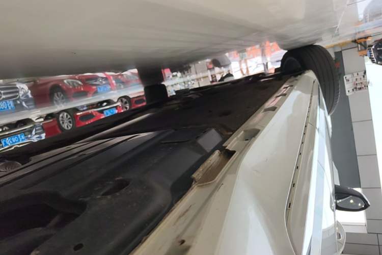 Used Volkswagen FAW-Volkswagen CC 2024 380TSI Striking Edition Left Side Sill