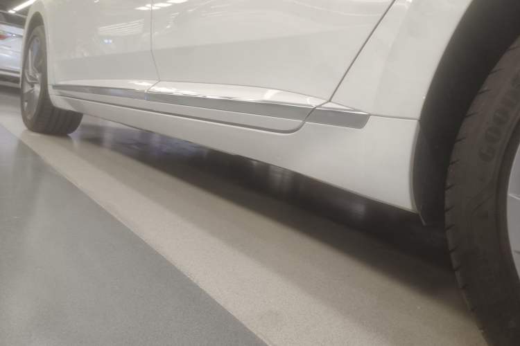 Used Volkswagen FAW-Volkswagen CC 2024 380TSI Striking All-Encompassing Edition Left Side Sill