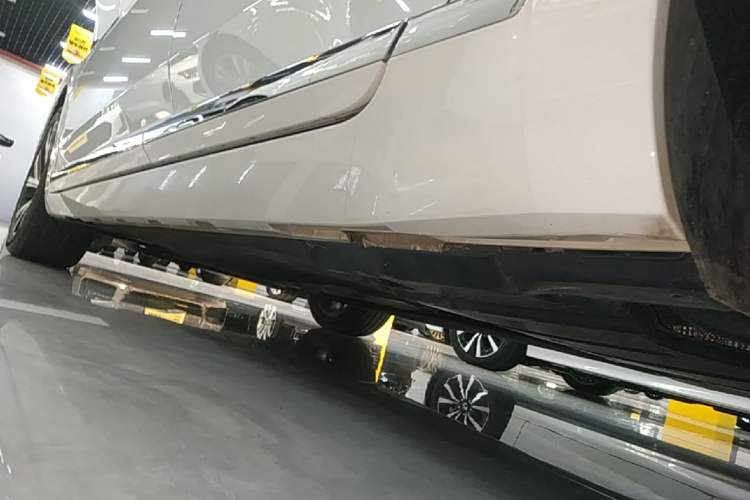 Used Volkswagen FAW-Volkswagen CC 2024 330TSI Spectacular All-inclusive Model Left Side Sill