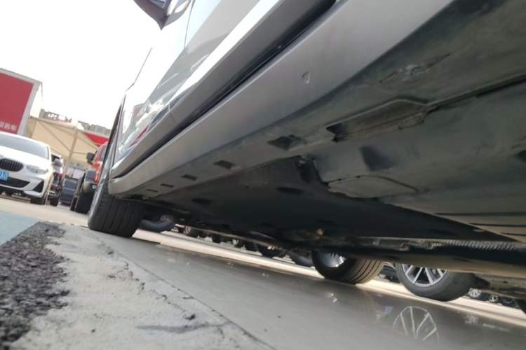 Used Volkswagen FAW-Volkswagen CC 2024 Estate Car 380TSI Hunter's Heart Edition Left Side Sill