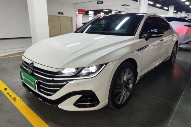 Volkswagen FAW-Volkswagen CC 2024 380TSI Striking Edition usata