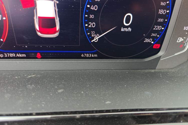 Used Volkswagen FAW-Volkswagen CC 2024 380TSI Striking Edition Odometer Close Up