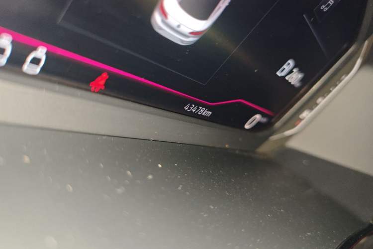 Used Volkswagen FAW-Volkswagen CC 2024 380TSI Striking Edition Odometer Close Up