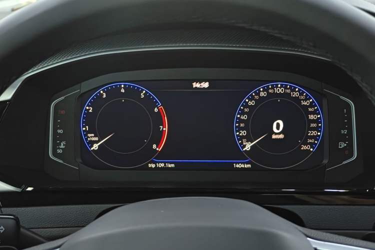 Used Volkswagen FAW-Volkswagen CC 2024 380TSI Striking Edition Odometer Close Up