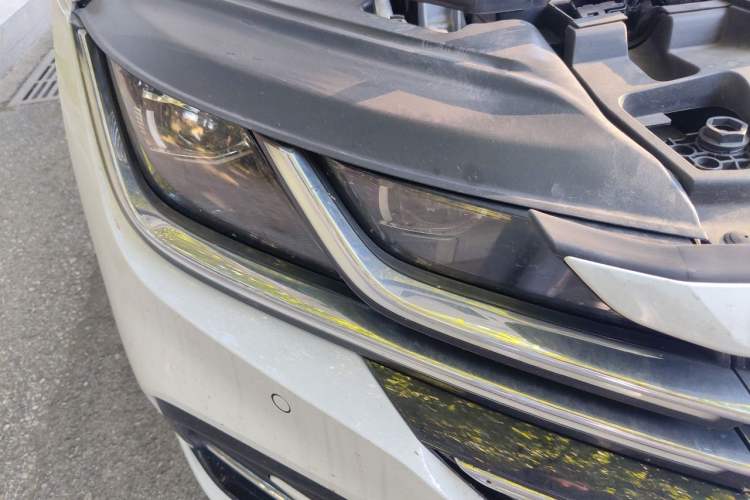 Used Volkswagen FAW-Volkswagen CC 2024 380TSI Striking All-Encompassing Edition Right Front Headlight