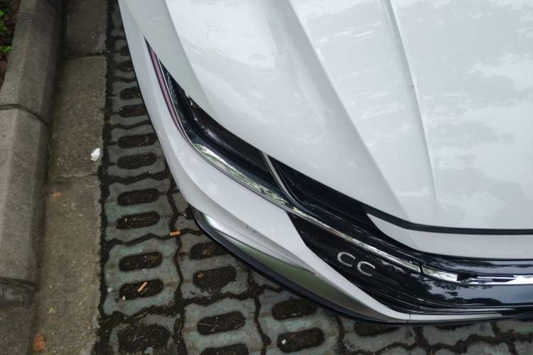 Used Volkswagen FAW-Volkswagen CC 2024 Estate Car 380TSI VarioPak Edition Right Front Headlight