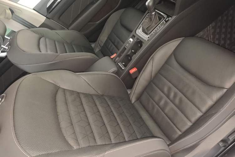 Used Volkswagen FAW-Volkswagen CC 2024 380TSI Striking All-Encompassing Edition Right Front Seat