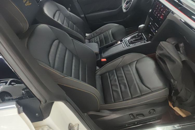 Used Volkswagen FAW-Volkswagen CC 2024 380TSI Striking Edition Right Front Seat