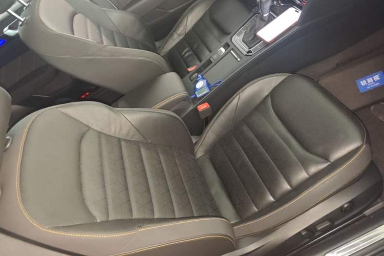 Used Volkswagen FAW-Volkswagen CC 2024 380TSI Striking Edition Right Front Seat