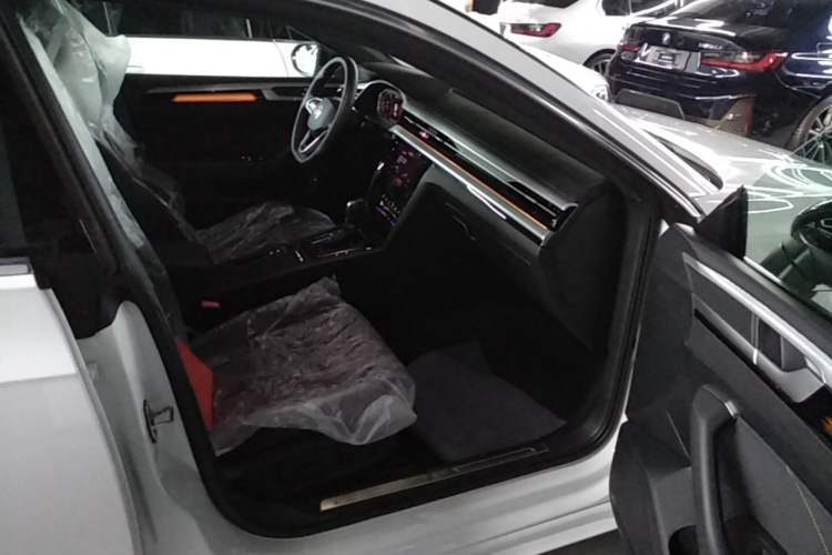 Used Volkswagen FAW-Volkswagen CC 2024 380TSI Striking Edition Right Front Seat