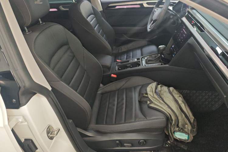 Used Volkswagen FAW-Volkswagen CC 2024 380TSI Striking All-Encompassing Edition Right Front Seat