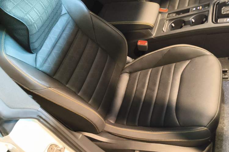 Used Volkswagen FAW-Volkswagen CC 2024 380TSI Striking Edition Right Front Seat