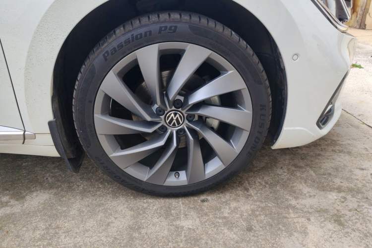 Used Volkswagen FAW-Volkswagen CC 2024 380TSI Striking Edition Right Front Wheel Hub