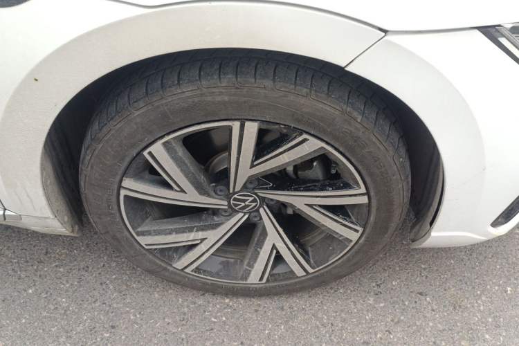 Used Volkswagen FAW-Volkswagen CC 2024 330TSI Ignite Edition Right Front Wheel Hub