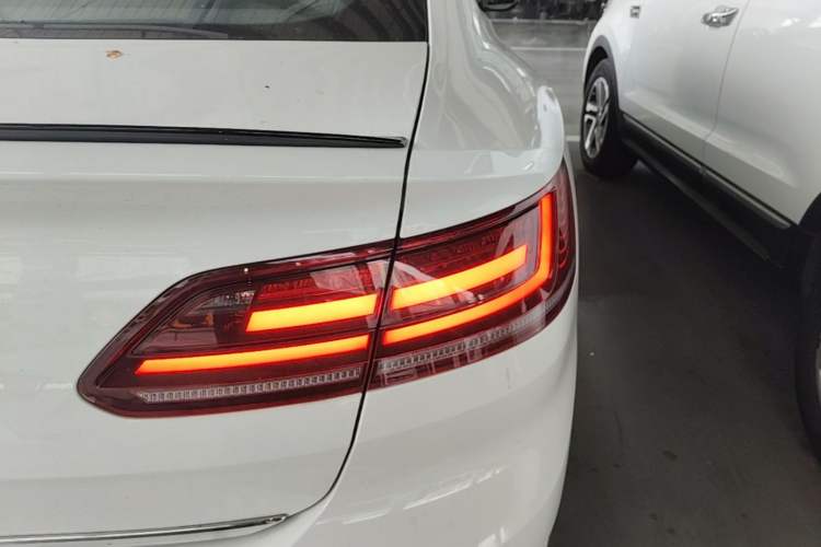 Used Volkswagen FAW-Volkswagen CC 2024 380TSI Striking Edition Right Rear Taillight