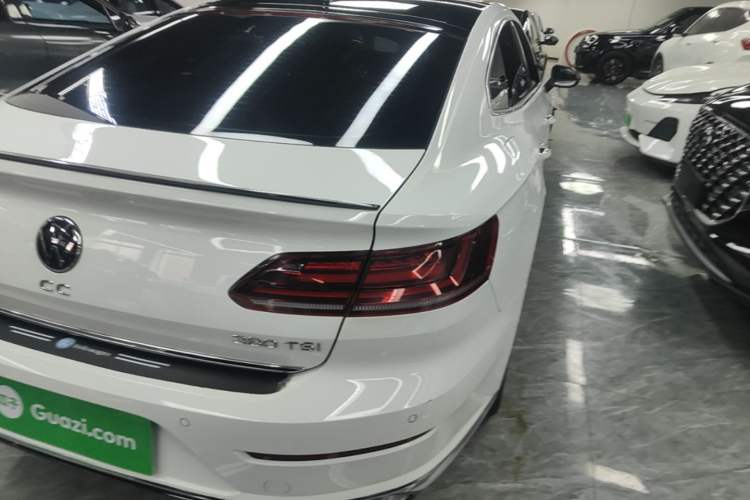 Used Volkswagen FAW-Volkswagen CC 2024 380TSI Striking Edition Right Rear Taillight