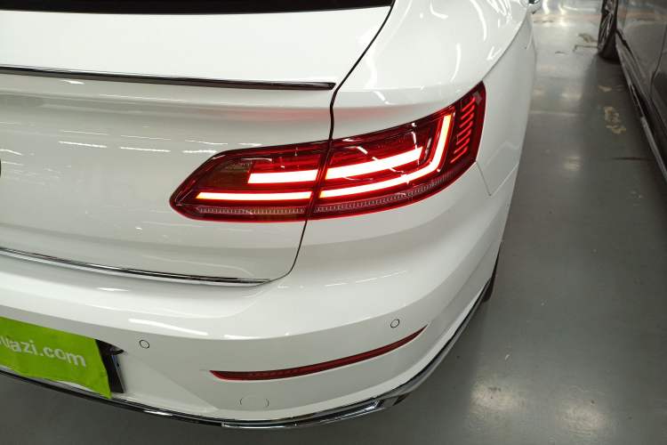 Used Volkswagen FAW-Volkswagen CC 2024 380TSI Striking Edition Right Rear Taillight
