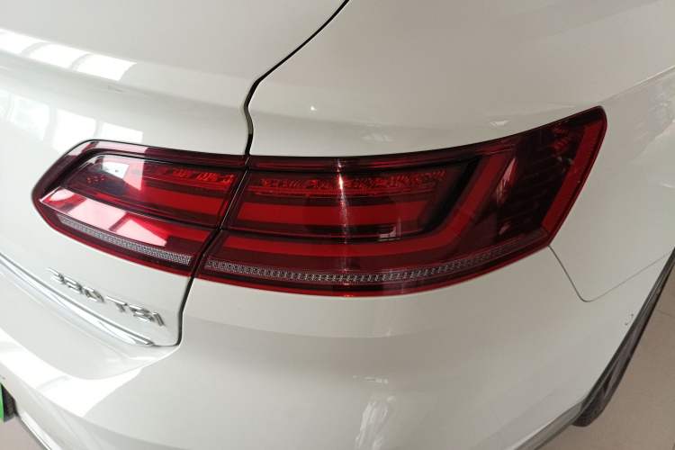 Used Volkswagen FAW-Volkswagen CC 2024 Estate Car 380TSI Hunter's Heart Edition Right Rear Taillight