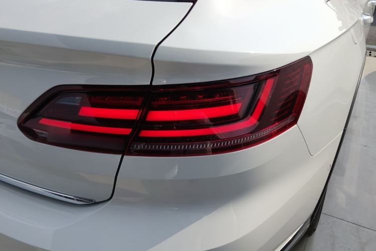 Used Volkswagen FAW-Volkswagen CC 2024 Estate Car 380TSI Hunter's Heart Edition Right Rear Taillight