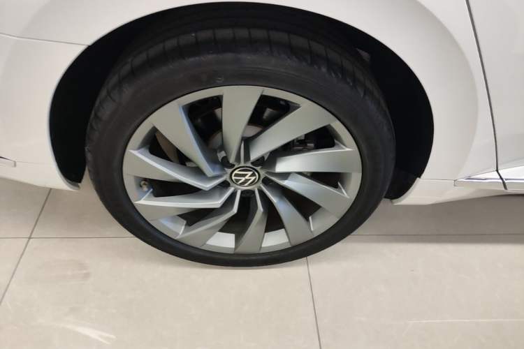 Used Volkswagen FAW-Volkswagen CC 2024 380TSI Striking Edition Right Rear Wheel Hub
