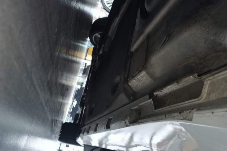 Used Volkswagen FAW-Volkswagen CC 2024 380TSI Striking Edition Right Side Sill