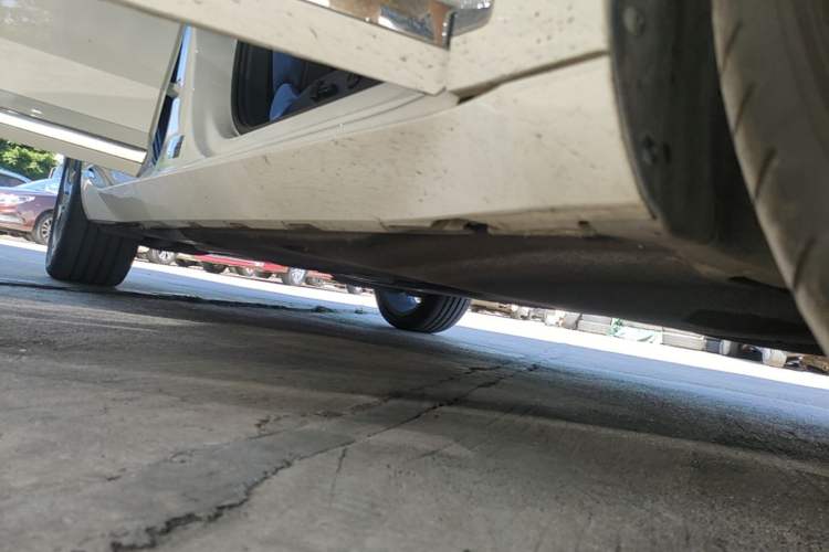 Used Volkswagen FAW-Volkswagen CC 2024 380TSI Striking Edition Right Side Sill