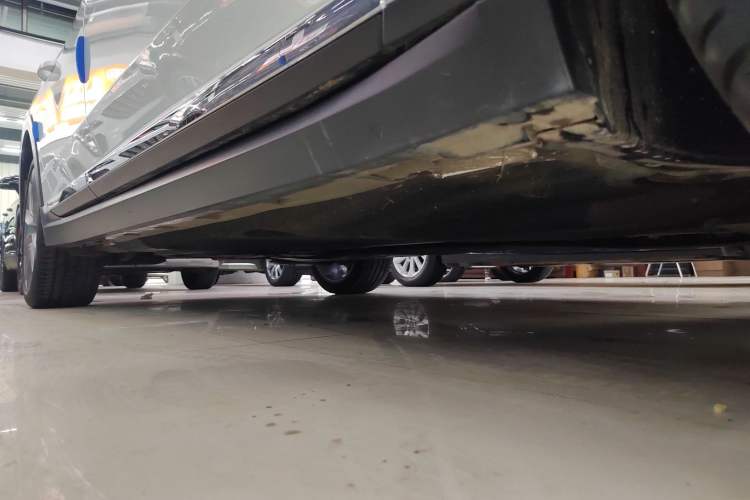Used Volkswagen FAW-Volkswagen CC 2024 Estate Car 380TSI Hunter's Heart Edition Right Side Sill