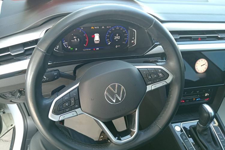 Used Volkswagen FAW-Volkswagen CC 2024 Estate Car 380TSI Hunter's Heart Edition Steering Wheel