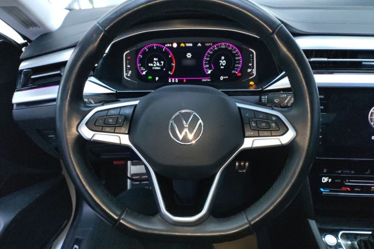 Used Volkswagen FAW-Volkswagen CC 2024 Estate Car 380TSI Hunter's Heart Edition Steering Wheel