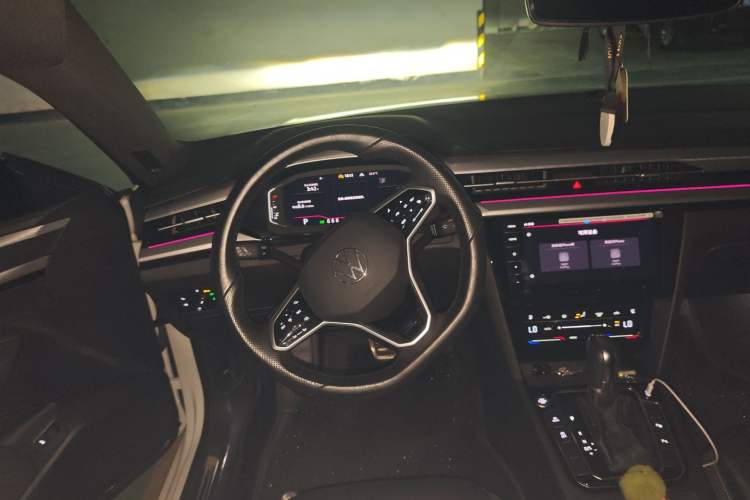 Used Volkswagen FAW-Volkswagen CC 2024 380TSI Striking Edition Steering Wheel