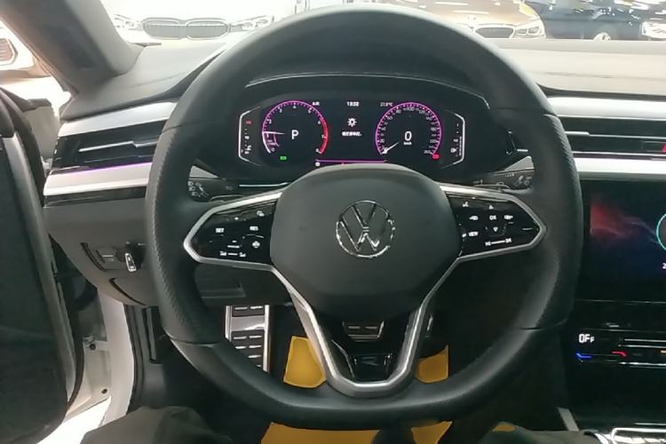 Used Volkswagen FAW-Volkswagen CC 2024 330TSI Spectacular All-inclusive Model Steering Wheel