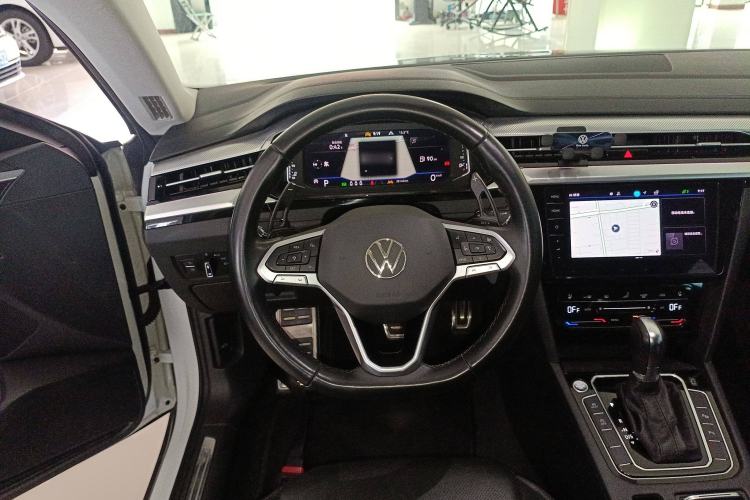 Used Volkswagen FAW-Volkswagen CC 2024 Estate Car 380TSI Hunter's Heart Edition Steering Wheel