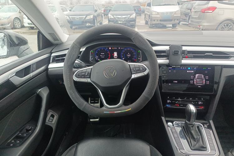 Used Volkswagen FAW-Volkswagen CC 2024 Estate Car 380TSI Hunter's Heart Edition Steering Wheel