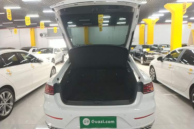 Used Volkswagen FAW-Volkswagen CC 2024 330TSI Spectacular All-inclusive Model Trunk