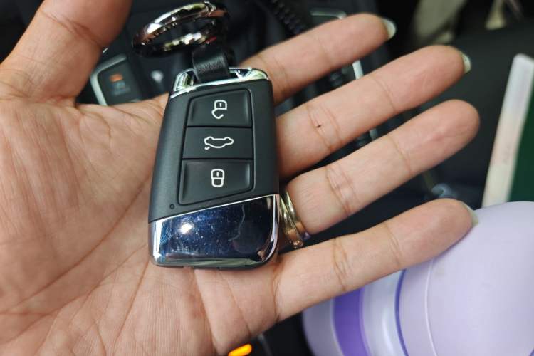 Used Volkswagen FAW-Volkswagen CC 2024 380TSI Striking Edition Vehicle Key