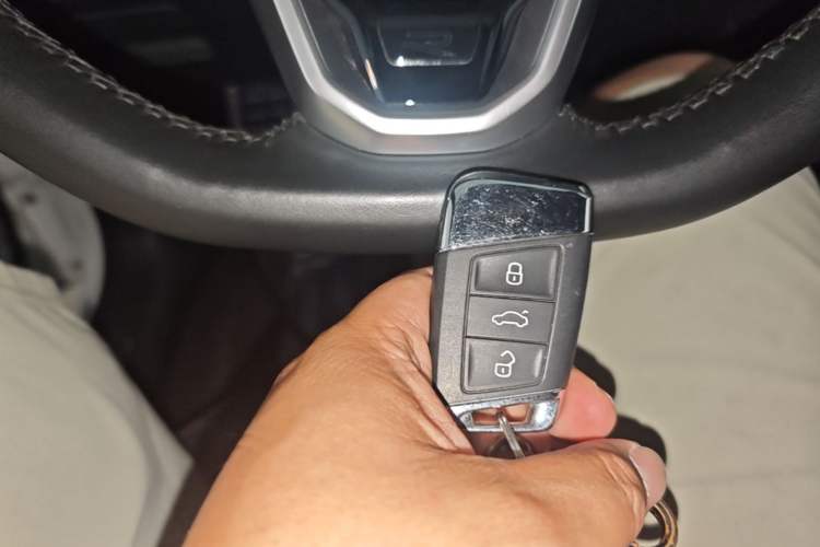 Used Volkswagen FAW-Volkswagen CC 2024 380TSI Striking Edition Vehicle Key