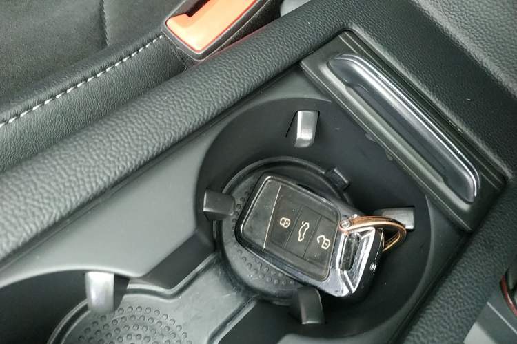 Used Volkswagen FAW-Volkswagen CC 2024 330TSI Ignite Edition Vehicle Key