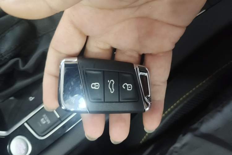 Used Volkswagen FAW-Volkswagen CC 2024 380TSI Striking Edition Vehicle Key