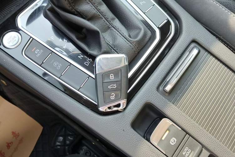 Used Volkswagen FAW-Volkswagen CC 2024 Estate Car 380TSI Hunter's Heart Edition Vehicle Key