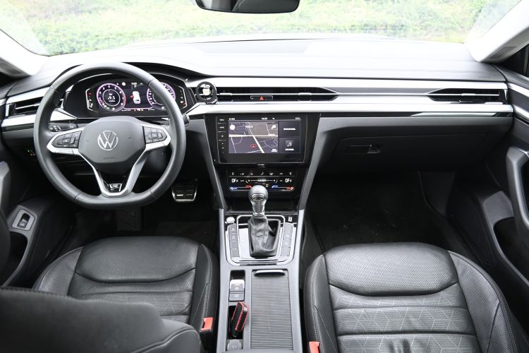 Used Volkswagen FAW-Volkswagen CC 2025 Model, Facelifted Station Wagon, 380TSI, Hunter’s Heart—Shared Edition Interior 5