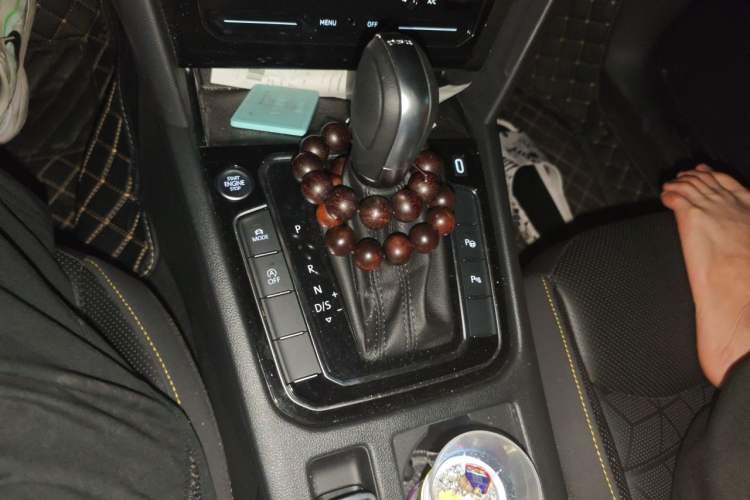 Used Volkswagen FAW-Volkswagen CC 2025 380TSI Striking All-Inclusive Edition Gear Lever