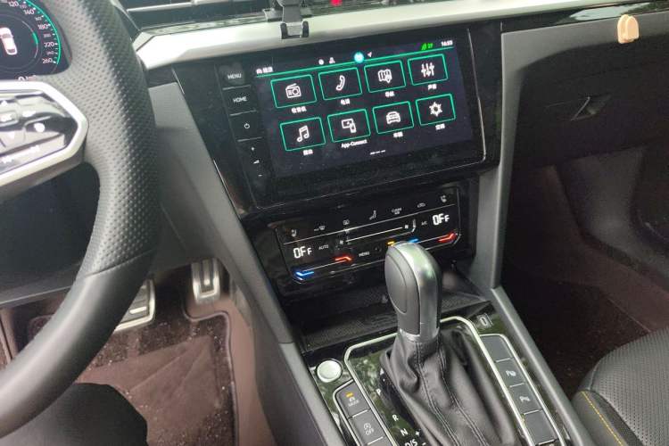 Used Volkswagen FAW-Volkswagen CC 2025 380TSI Striking All-Inclusive Edition Audio And AC Panel