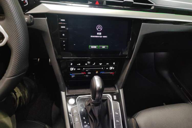 Used Volkswagen FAW-Volkswagen CC 2025 380TSI Striking All-Inclusive Edition Audio And AC Panel