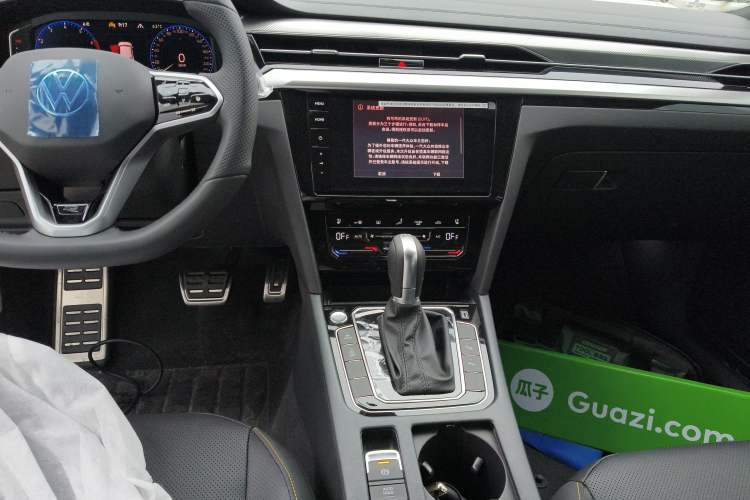 Used Volkswagen FAW-Volkswagen CC 2025 380TSI Striking All-Inclusive Edition Audio And AC Panel