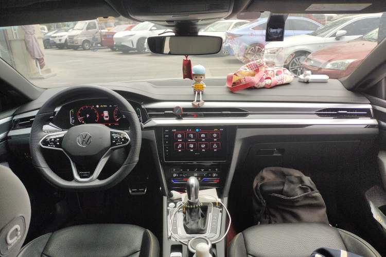 Used Volkswagen FAW-Volkswagen CC 2025 380TSI Striking All-Inclusive Edition Center Console
