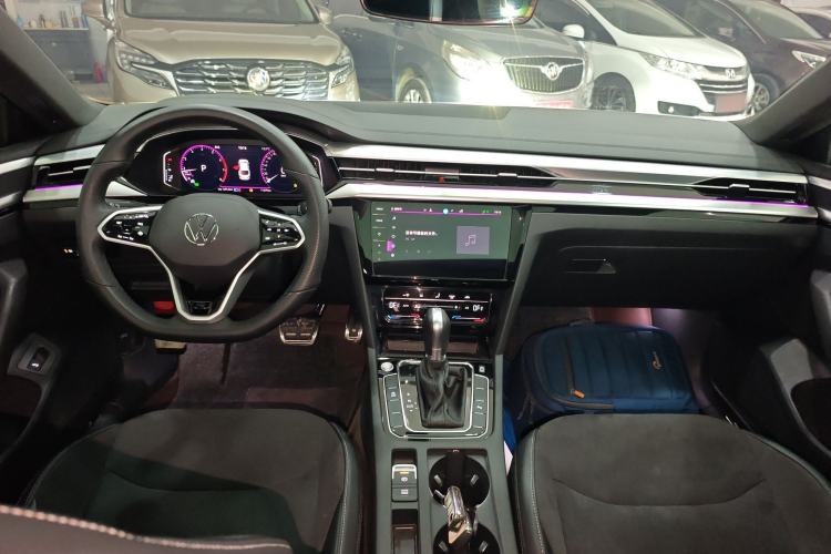 Used Volkswagen FAW-Volkswagen CC 2025 330TSI Ignite All-Inclusive Edition Center Console