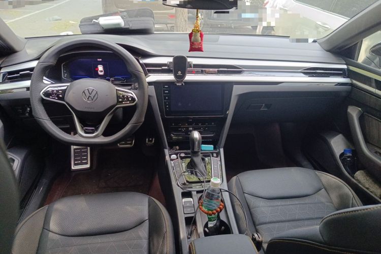 Used Volkswagen FAW-Volkswagen CC 2025 380TSI Striking All-Inclusive Edition Center Console