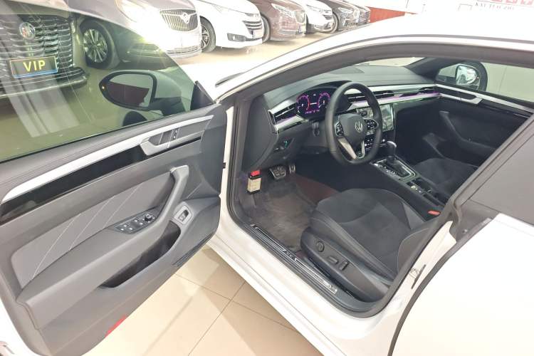 Used Volkswagen FAW-Volkswagen CC 2025 330TSI Ignite All-Inclusive Edition Driver Seat