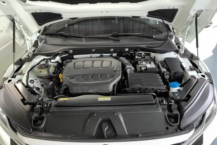 Used Volkswagen FAW-Volkswagen CC 2025 380TSI Striking All-Inclusive Edition Engine Bay