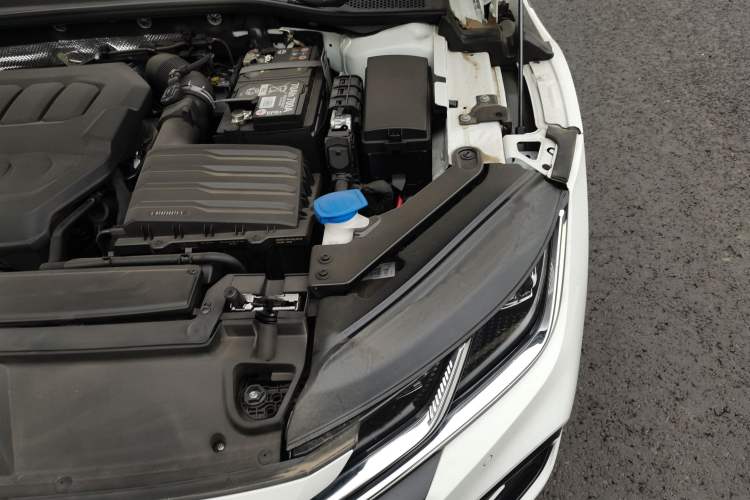 Used Volkswagen FAW-Volkswagen CC 2025 330TSI Ignite All-Inclusive Edition Engine Bay Left